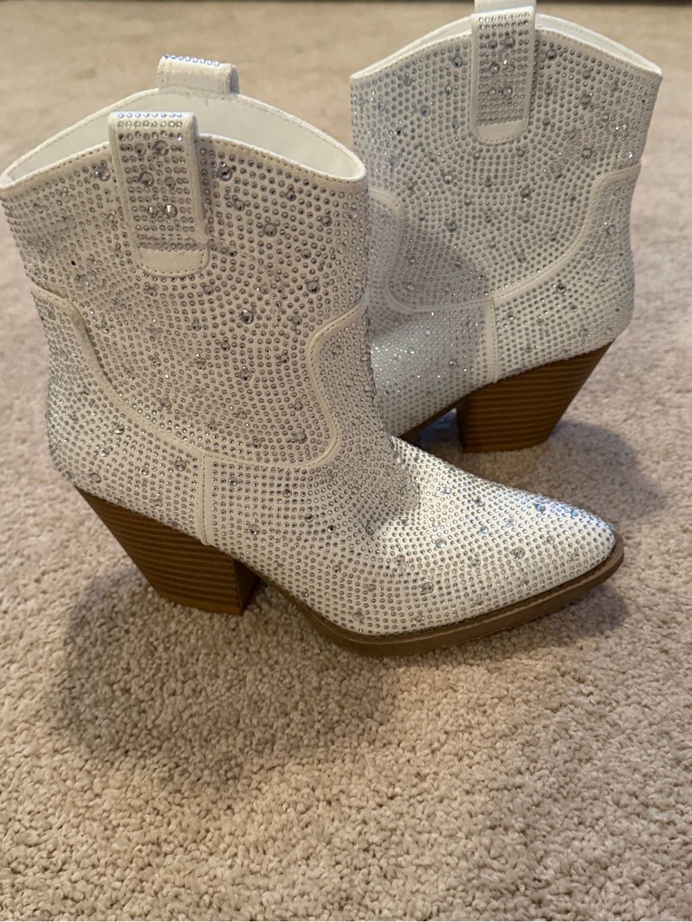 Forever brand River-01 White Rhinestone Cowboy Ankle Booties 7.5